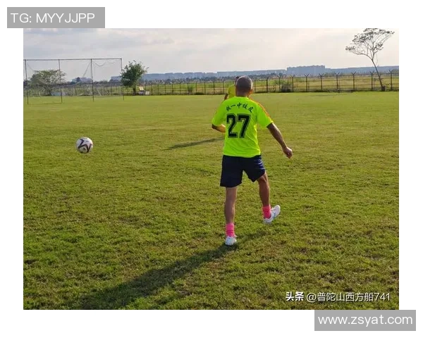 揭秘那些与足球明星签字的传奇人物和他们的故事 揭秘那些与足球明星签字的传奇人物和他们的故事